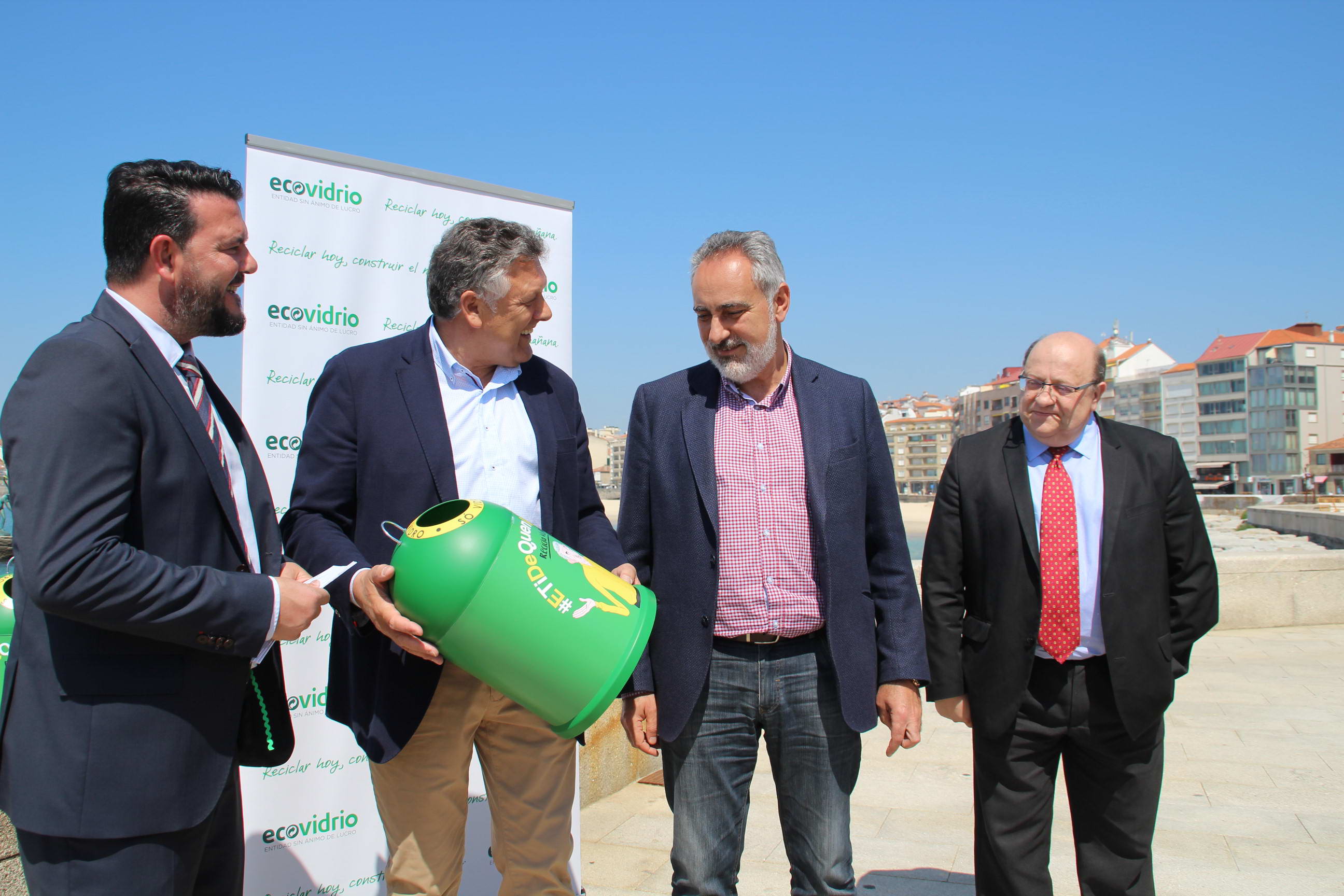 La recogida selectiva de envases de vidrio a través del contenedor verde registró un incremento del 8% en la provincia de Pontevedra