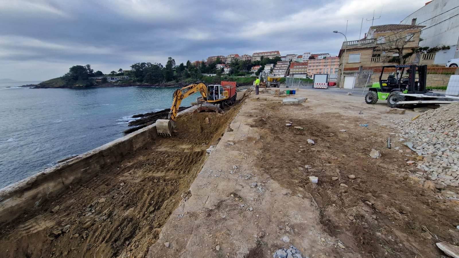 LA OBRA DEL MIRADOR DE A PEIXEIRA AVANZA PARA INICIAR EL DISEÑO DE LA RAMPA DE ACCESO AL CAMPO DE SAN ROQUE