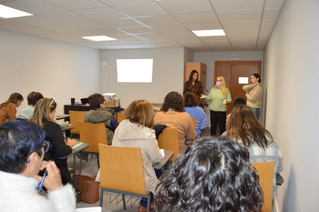 EL CONCELLO PRESENTA A ANPAS Y CENTROS EDUCATIVOS EL RESULTADO DEL ESTUDIO SOBRE IGUALDAD Y VIOLENCIA DE GÉNERO