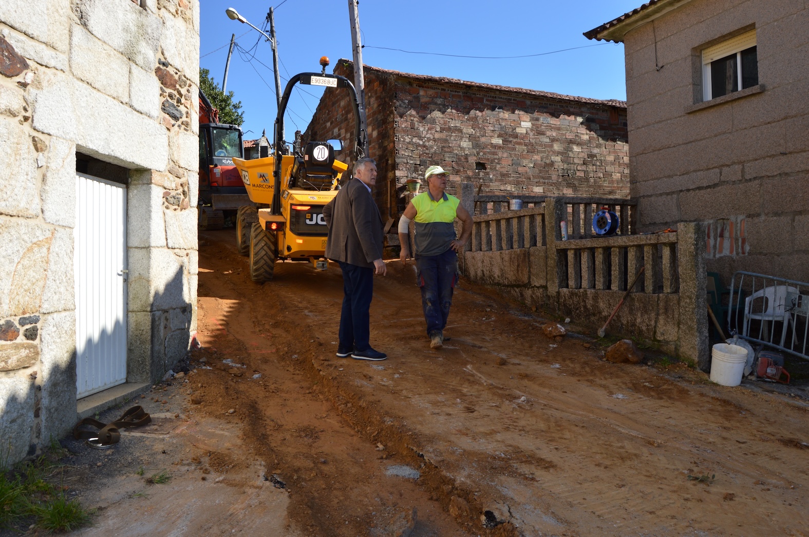 A HUMANIZACIÓN DA CONTORNA DA CAPELA DE ARRA AVANZA COA CANALIZACIÓN DE AUGAS PLUVIAIS
