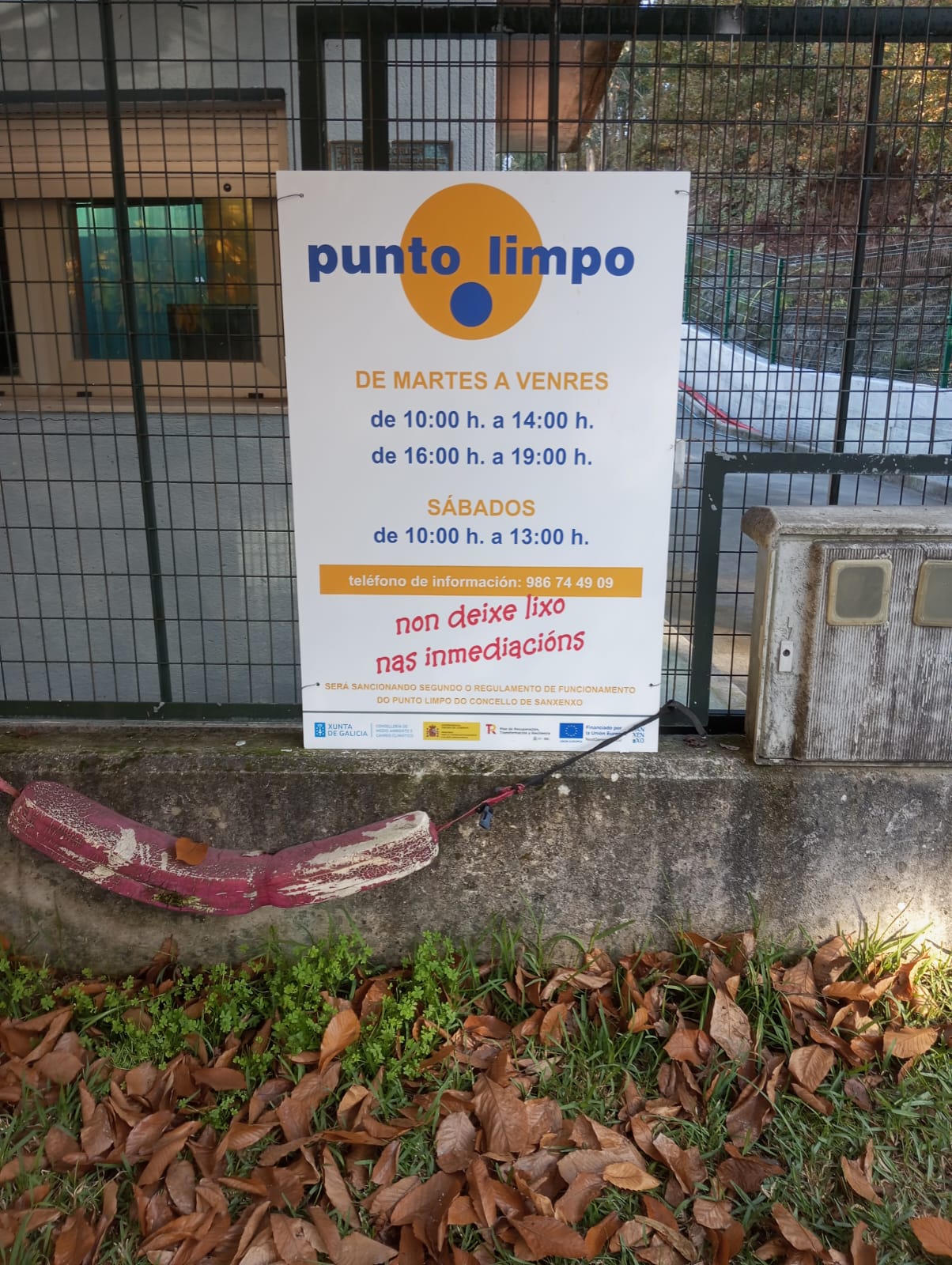 SANXENXO CONCLÚE A FASE IV DO PROXECTO DE MELLORA DO PUNTO LIMPO CON NOVA CARTEIRÍA EXTERIOR INFORMATIVA