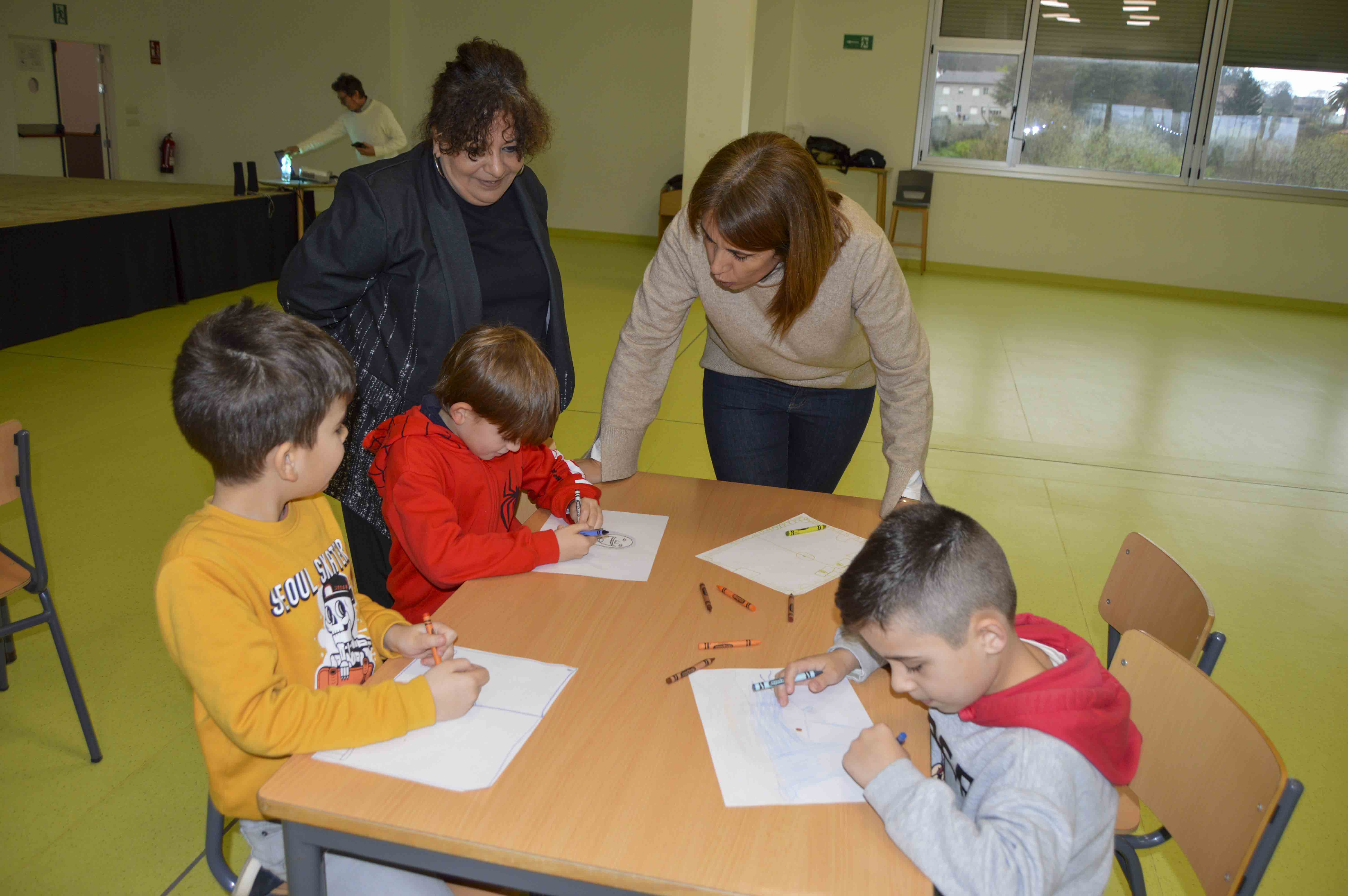 O CONCELLO INICIA NO COLEXIO CRUCEIRO O PROGRAMA PILOTO EXPLORAMENTES PARA SENSIBILIZAR NA DIVERSIDADE CEREBRAL