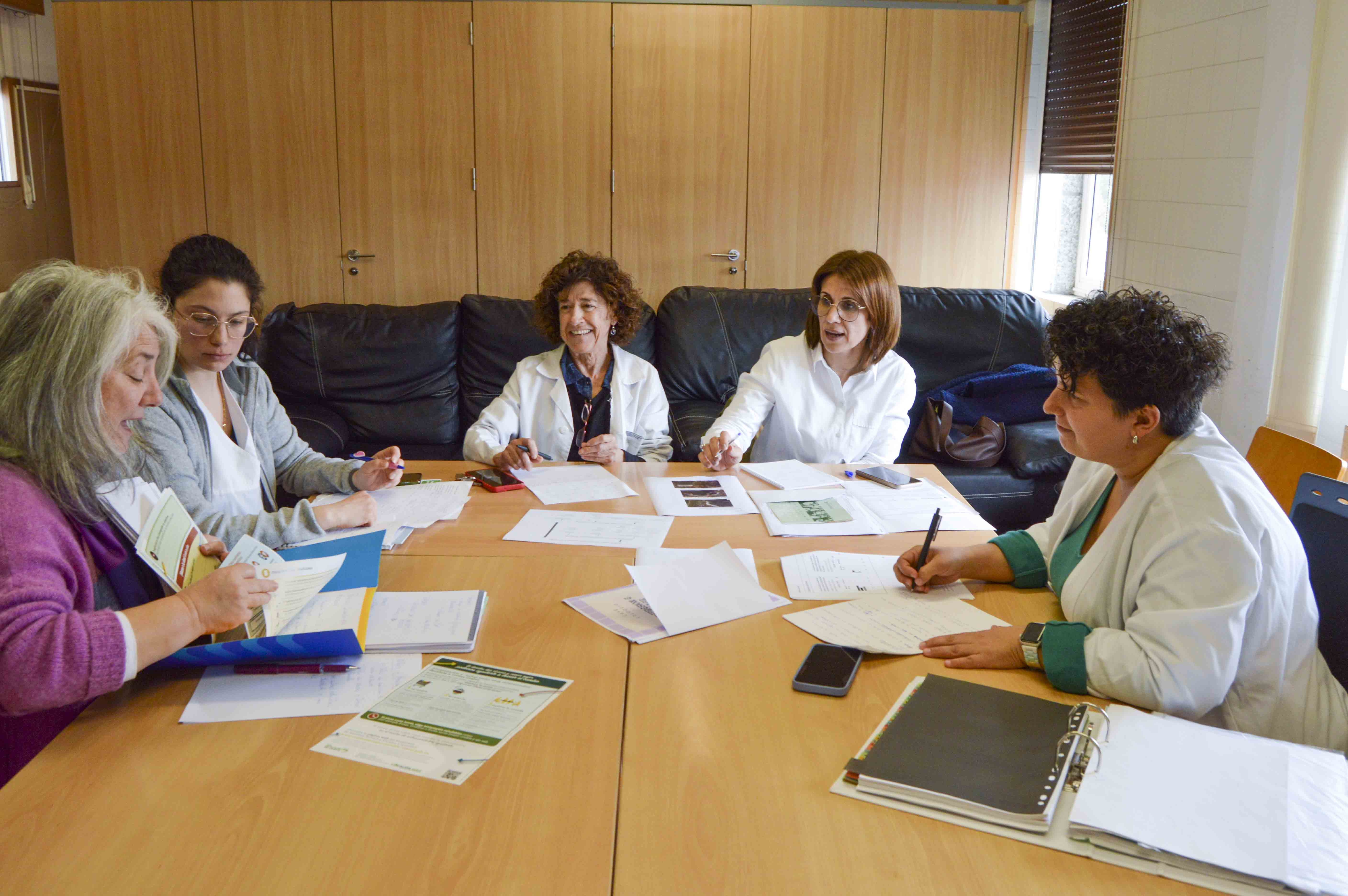 CONCELLO Y PERSONAL SANITARIO CREAN LA PRIMERA COMISIÓN POR LA SALUD EN SANXENXO