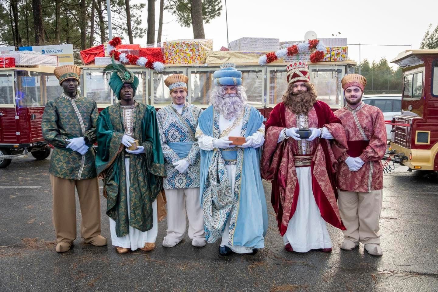 LOS REYES MAGOS SALDRÁN DE SANXENXO PARA LLEVAR EL ORO, EL INCIENSO Y LA MIRRA HASTA EL BELÉN VIVIENTE DE PORTONOVO