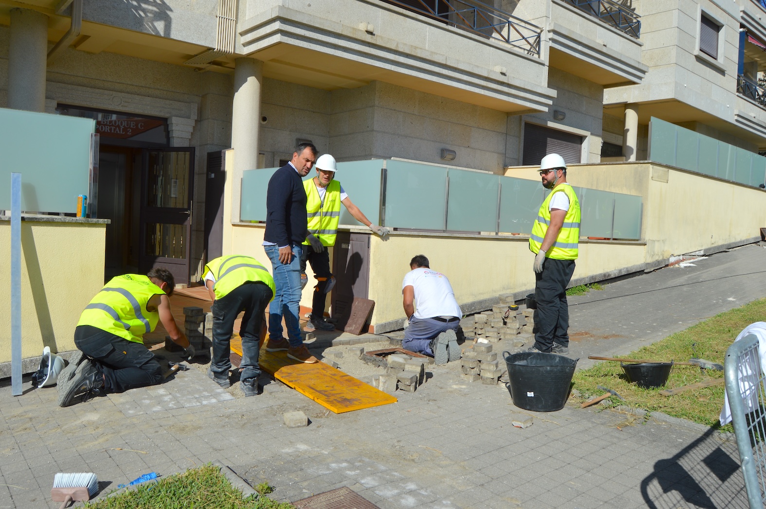 EL CONCELLO DE SANXENXO IMPULSA UNA BATERÍA DE MEJORAS URBANAS E INSTALACIONES MUNICIPALES A TRAVÉS DEL PROGRAMA 'RENÓBRATE'