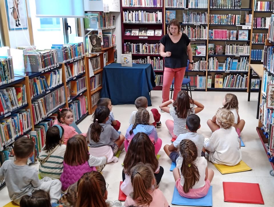SANXENXO PROGRAMA UNHA AMPLA AXENDA DE ACTIVIDADES CON TEATRO, MAXIA E CONTACONTOS NAS BIBLIOTECAS